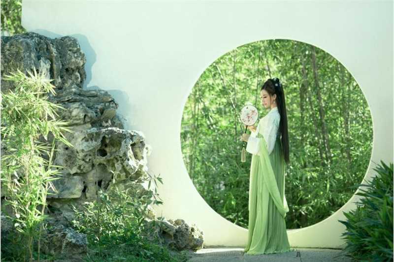 气质美女薄荷绿古装唯美