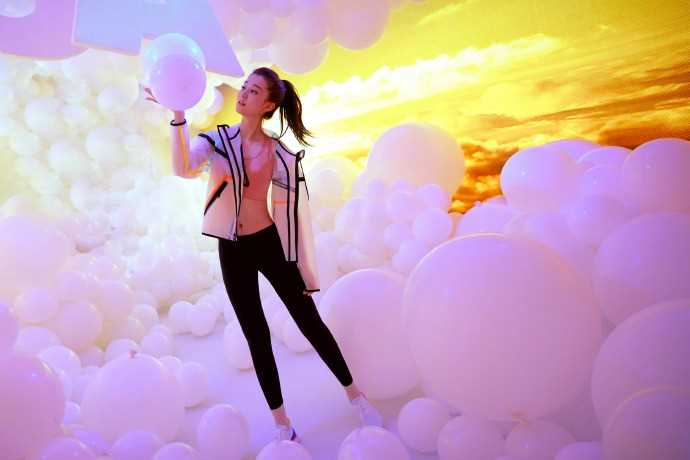 最全乔欣运动装清新时尚图片相册