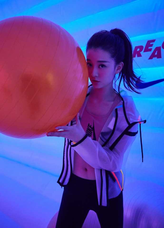 最全乔欣运动装清新时尚图片相册