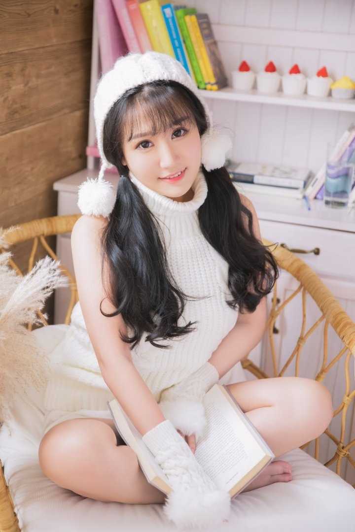 长发美女暖冬私房性感