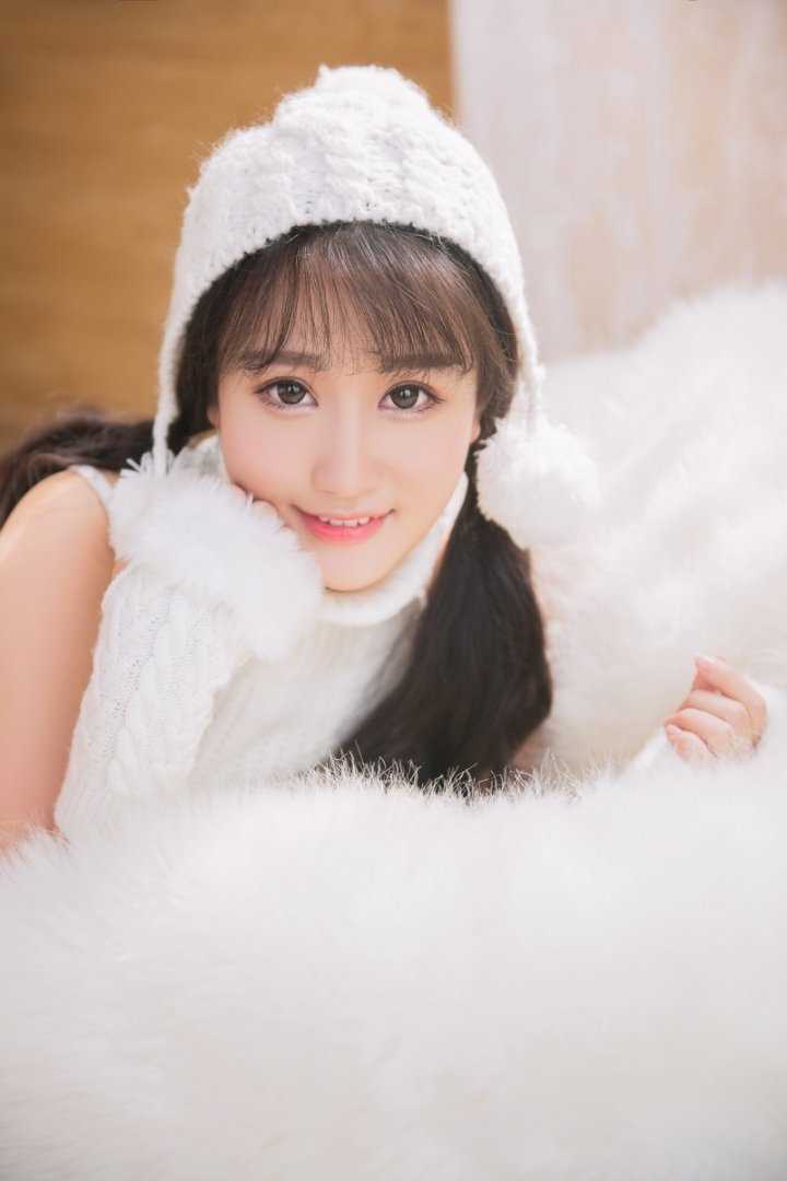 长发美女暖冬私房性感