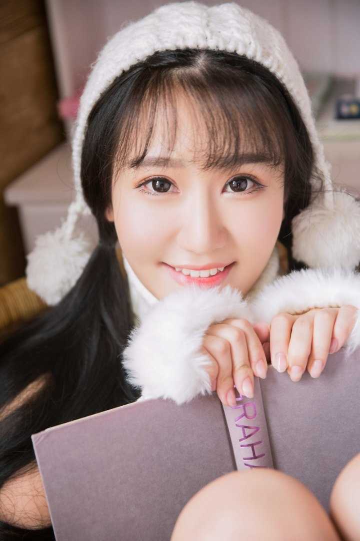 长发美女暖冬私房性感