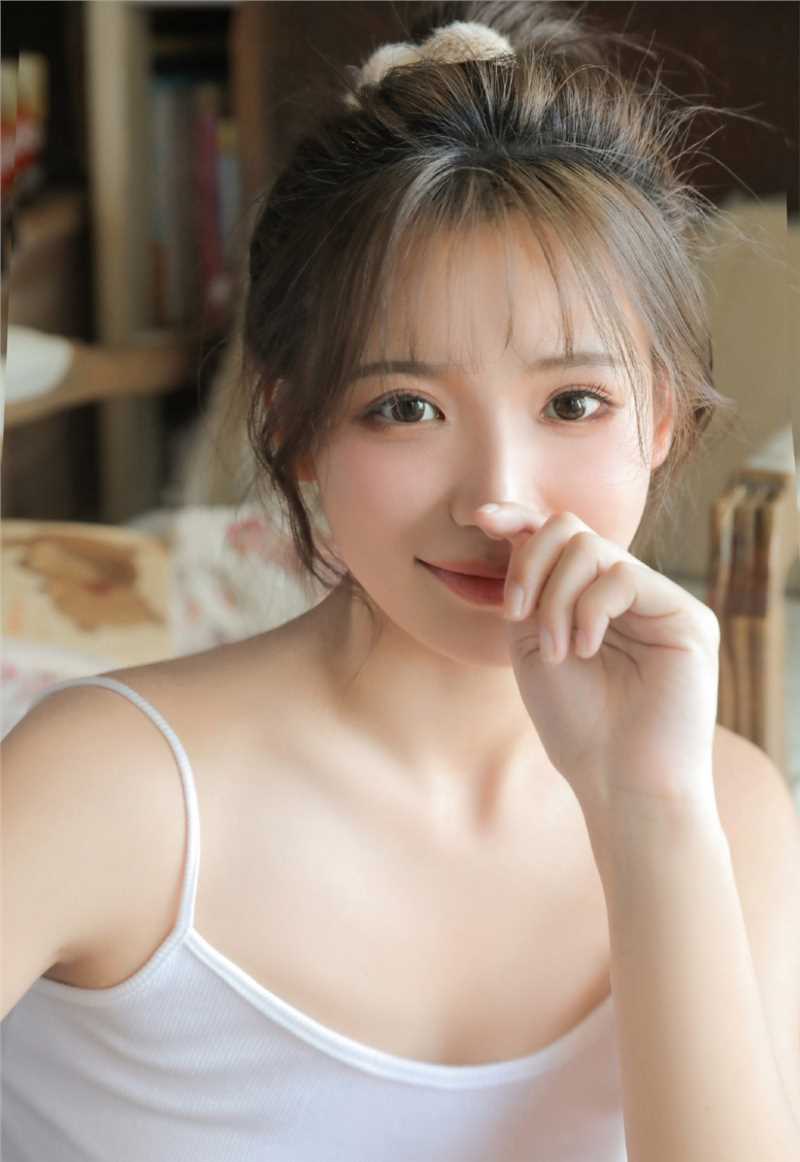 极品美女吊带私房性感