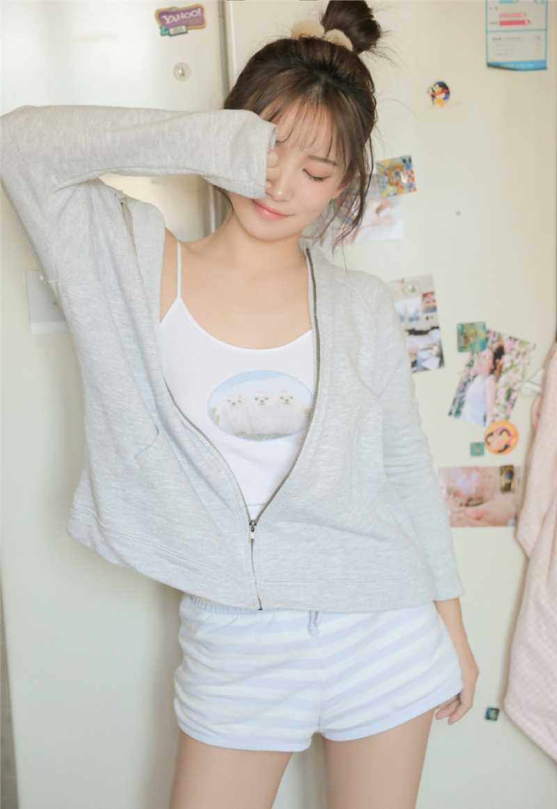 极品美女吊带私房性感