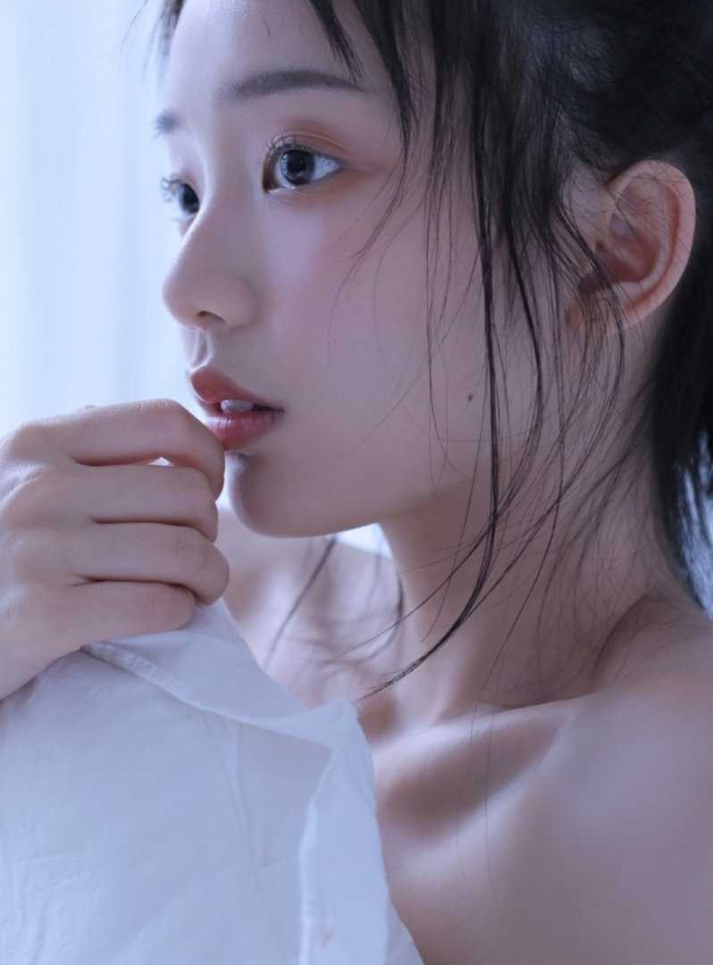 优质纯欲风少女吊带性感图片