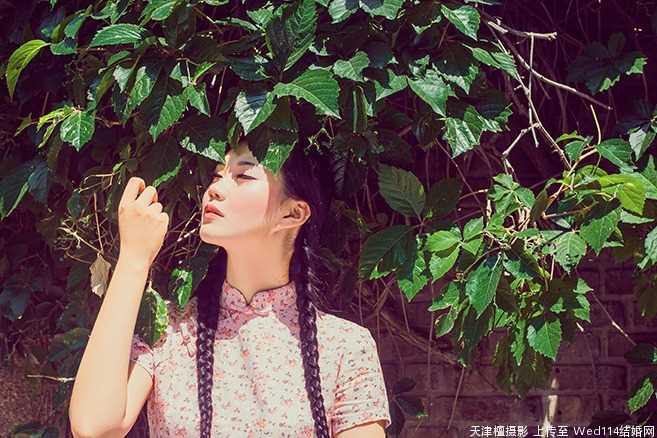 最全民国旗袍美女户外清新壁纸