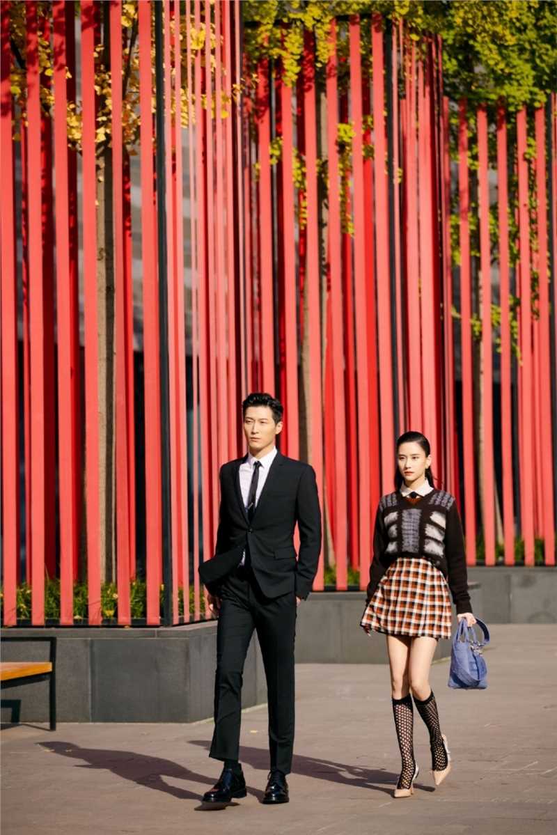 最全何超莲携手窦骁时尚图片壁纸