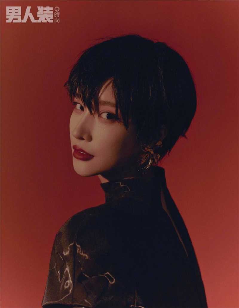 优质戴燕妮抹胸流金长裙性感相册