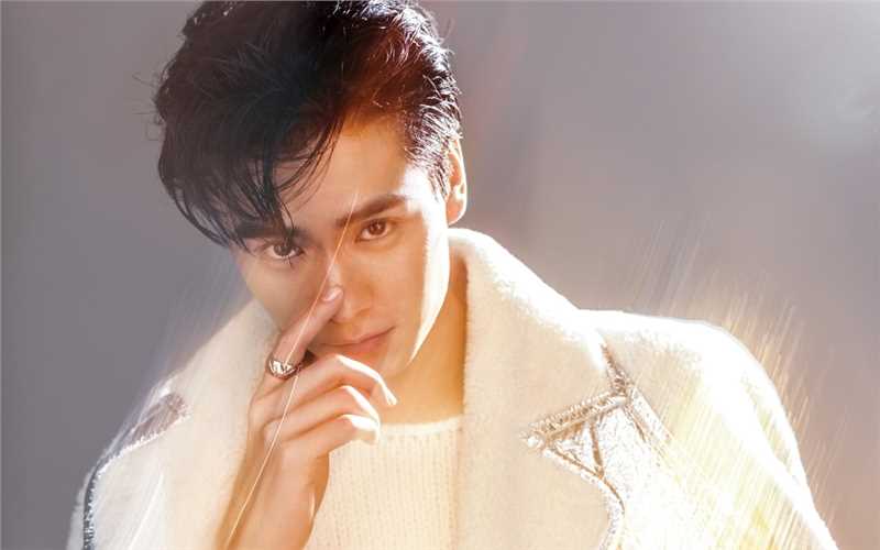 高清胡一天西装时尚杂志封面图片图集