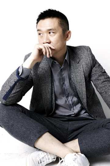 王一博香奈儿套装时尚图片