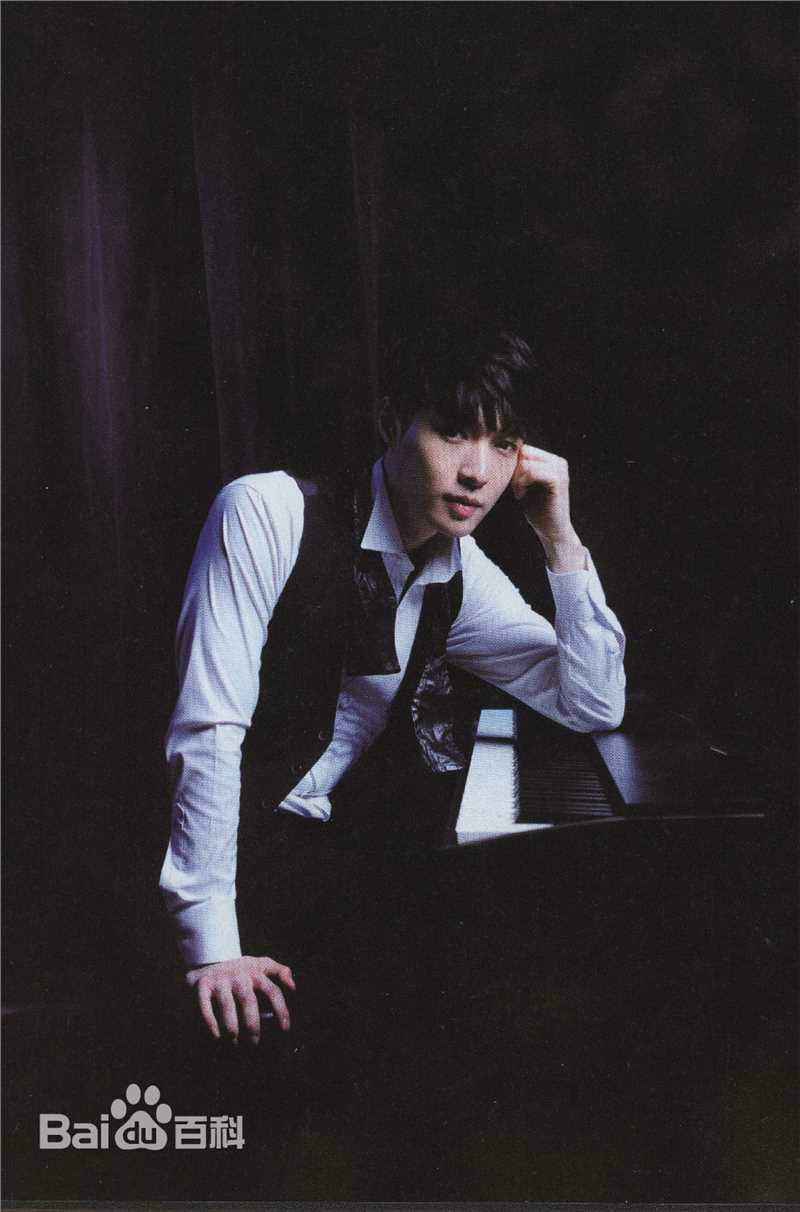 最全张艺兴(LAY，レイ)壁纸