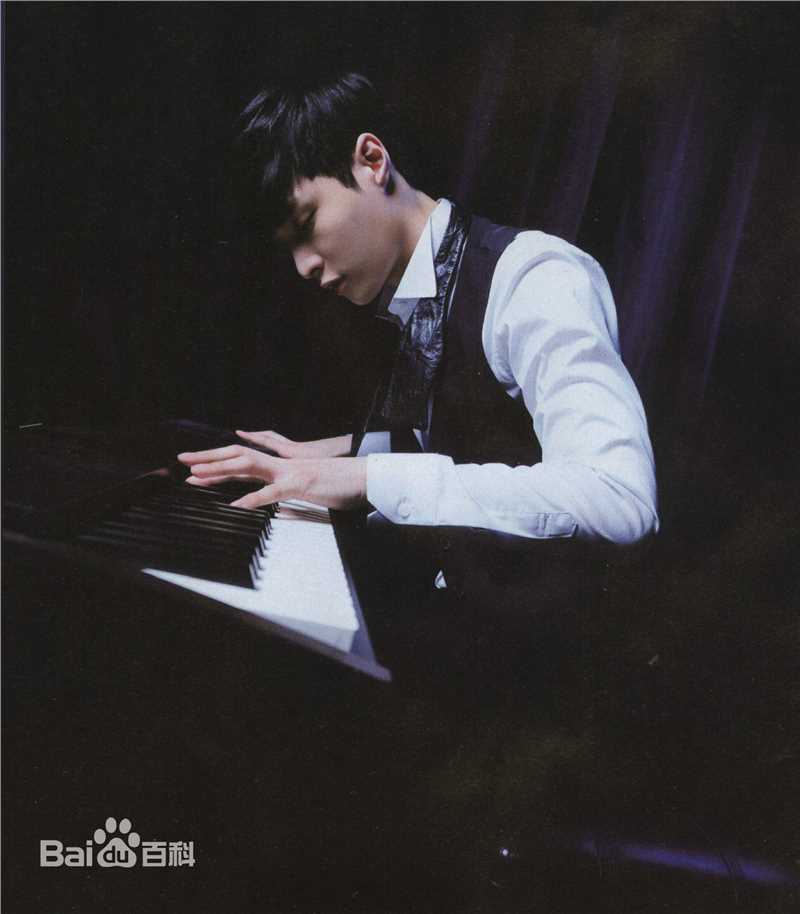 最全张艺兴(LAY，レイ)壁纸
