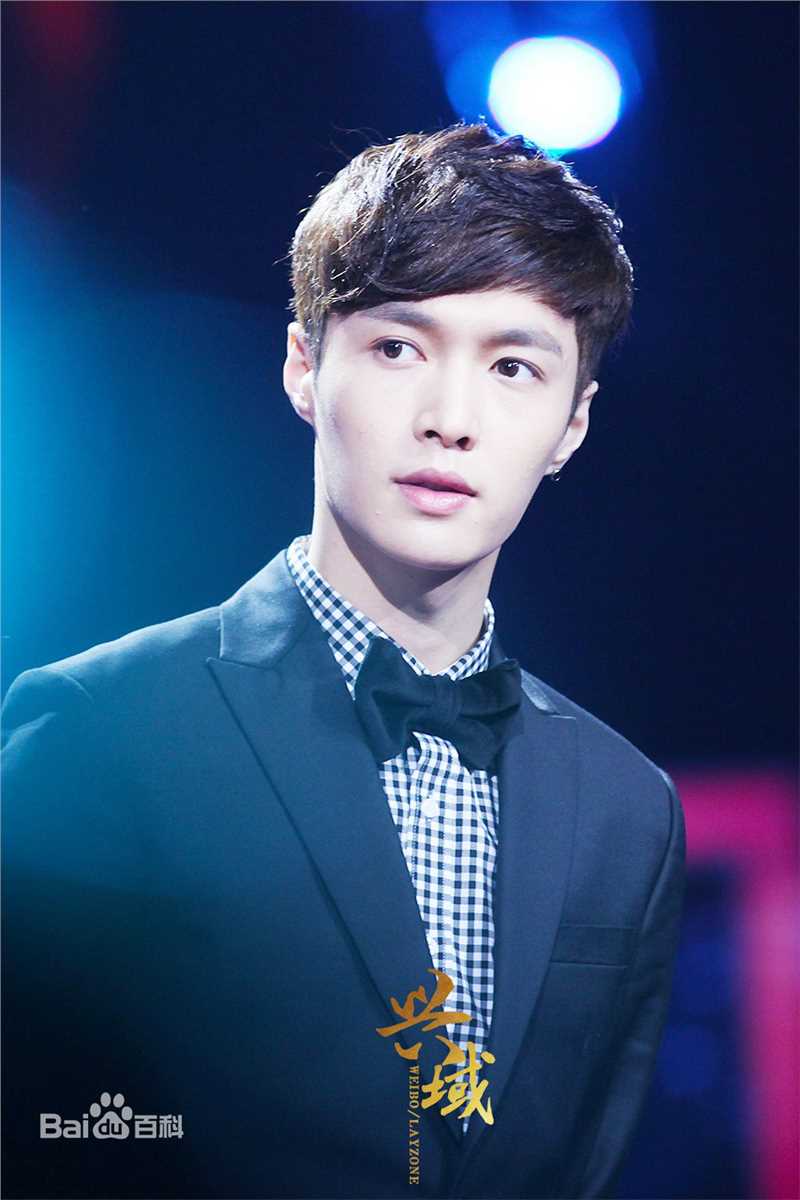 张艺兴(LAY，レイ)主持图集素颜照相册