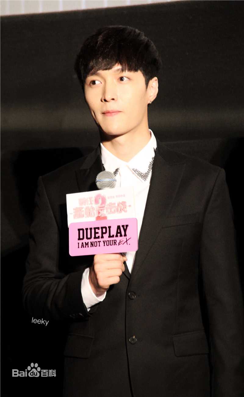 张艺兴(LAY，レイ)出席活动性感图片图集