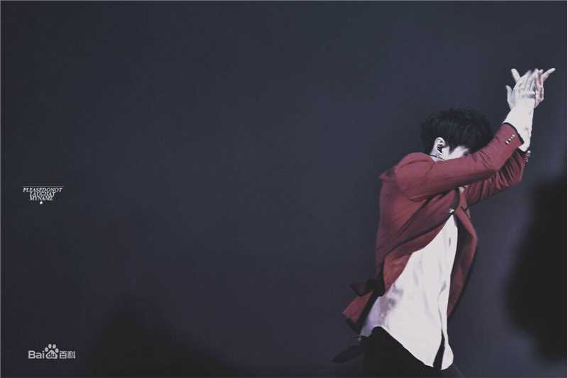 张艺兴(LAY，レイ)演出舞台壁纸壁纸