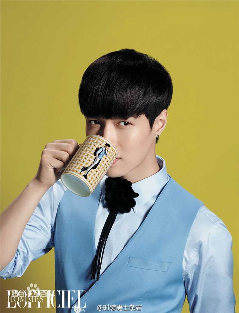 张艺兴(LAY，レイ)高清杂志图集