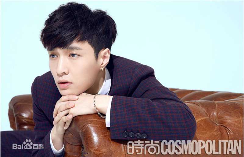张艺兴(LAY，レイ)高清杂志图集