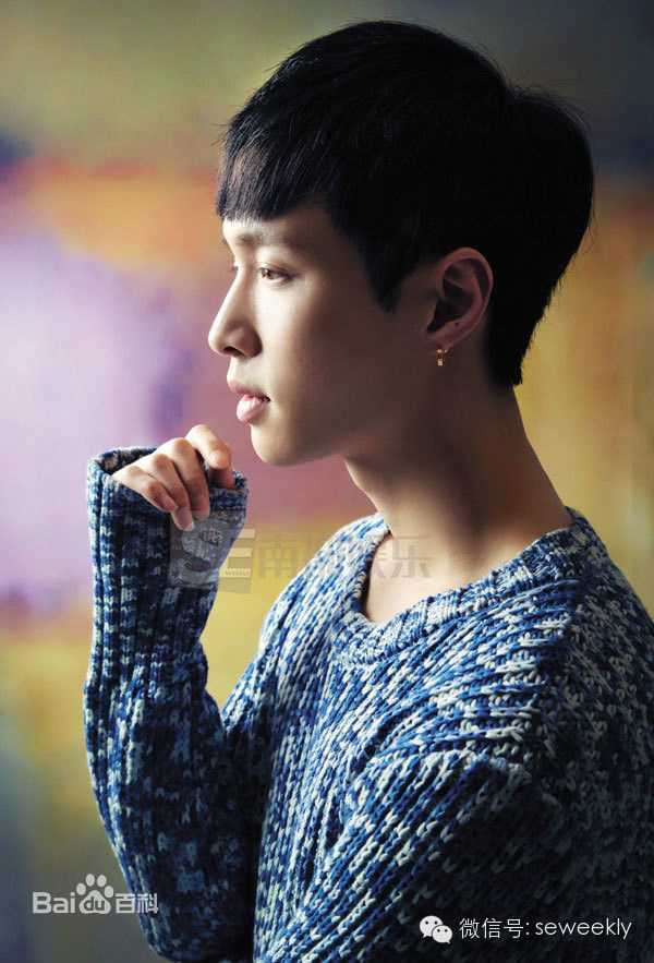 张艺兴(LAY，レイ)高清杂志图集