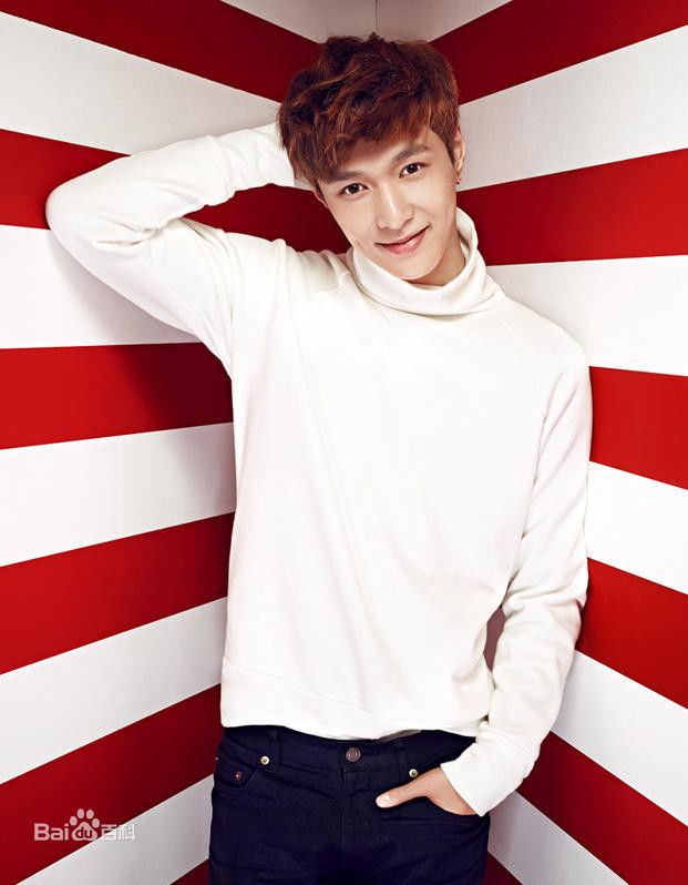 张艺兴(LAY，レイ)高清杂志图集