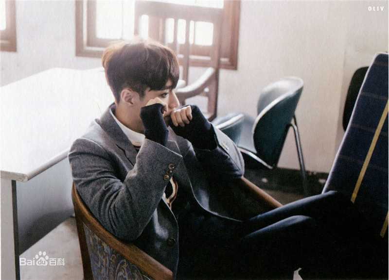 张艺兴(LAY，レイ)最新官方图集