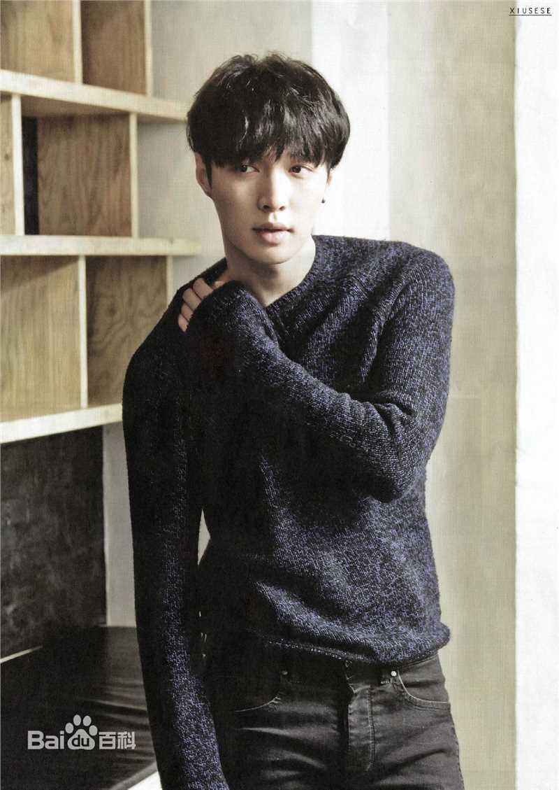 张艺兴(LAY，レイ)最新官方图集