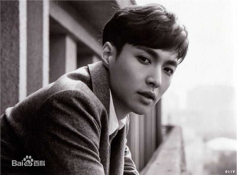 张艺兴(LAY，レイ)最新官方图集