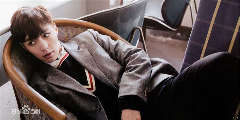 张艺兴(LAY，レイ)最新官方图集