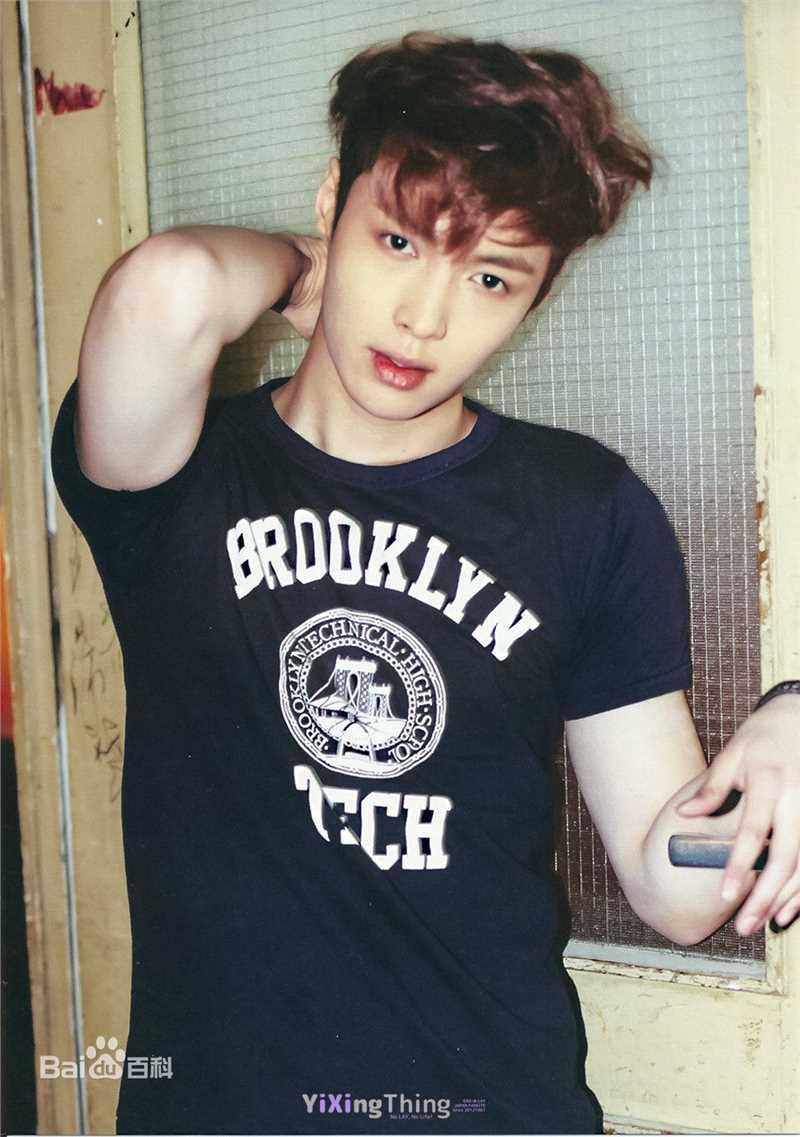 张艺兴(LAY，レイ)最新官方图集