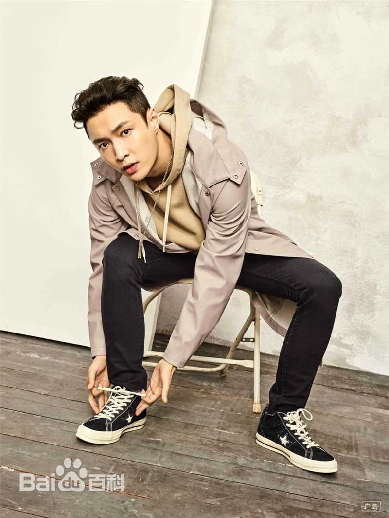 张艺兴(LAY，レイ)代言冒险岛2图片图集