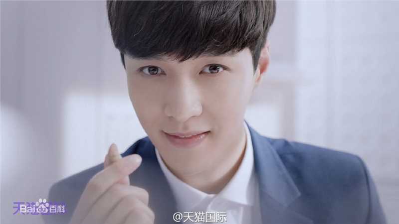 张艺兴(LAY，レイ)代言冒险岛2图片图集