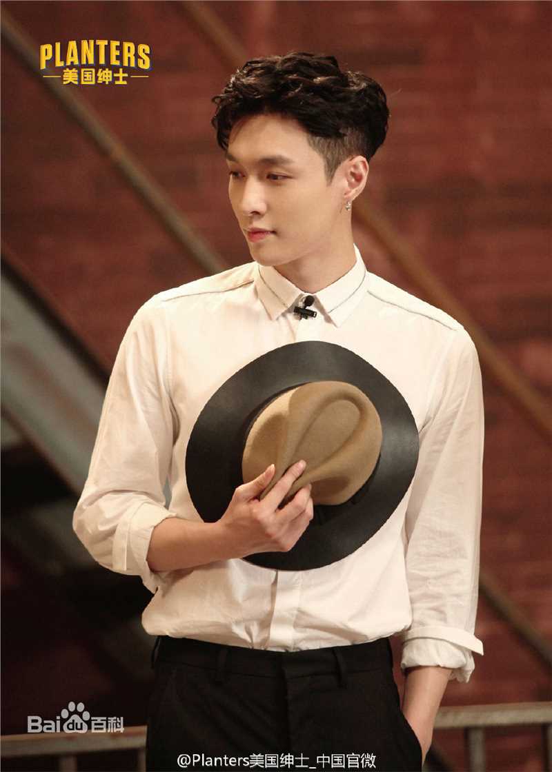 张艺兴(LAY，レイ)代言冒险岛2图片图集