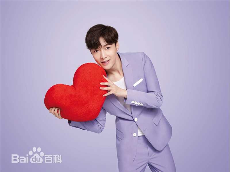 张艺兴(LAY，レイ)代言冒险岛2图片图集