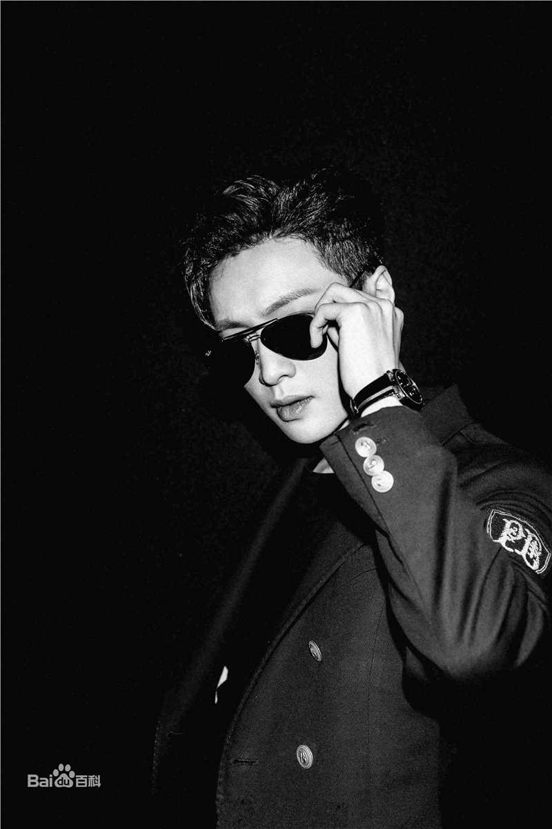 张艺兴(LAY，レイ)代言冒险岛2图片图集