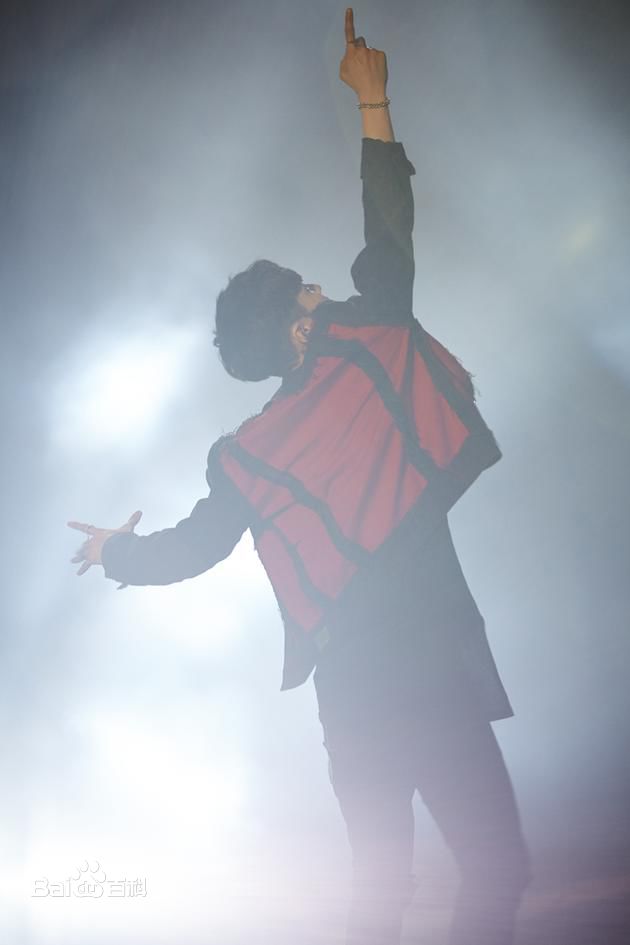 最全张艺兴(LAY，レイ)在《LOSE CONTROL》专辑造型中的相册