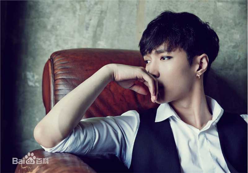 张艺兴(LAY，レイ)在《而立24》冬中的