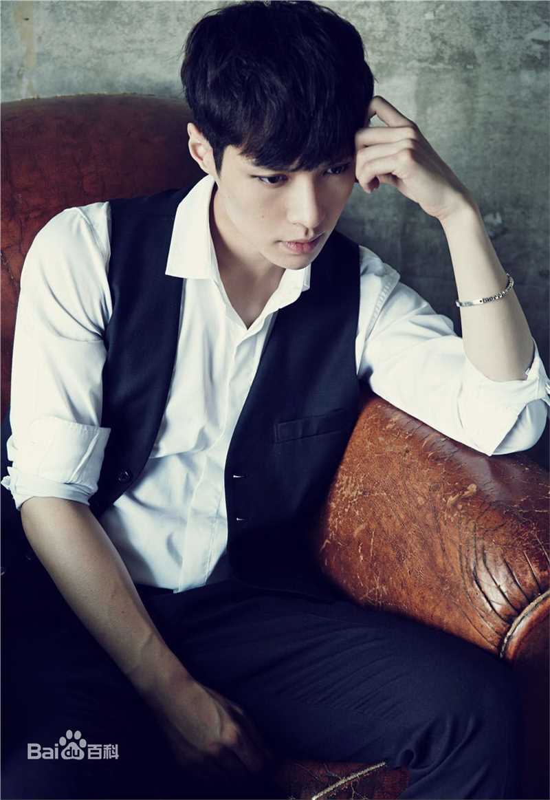 张艺兴(LAY，レイ)在《而立24》冬中的