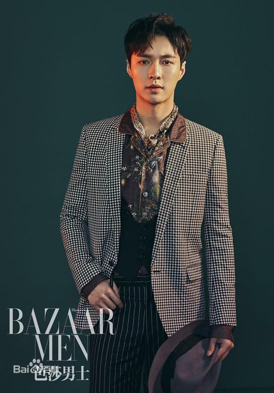 最优质张艺兴(LAY，レイ)在《芭莎男士》中的相册