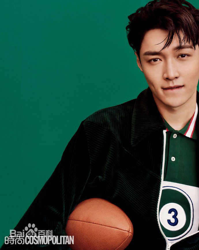 最优质张艺兴(LAY，レイ)在《时尚COO》8月中的相册