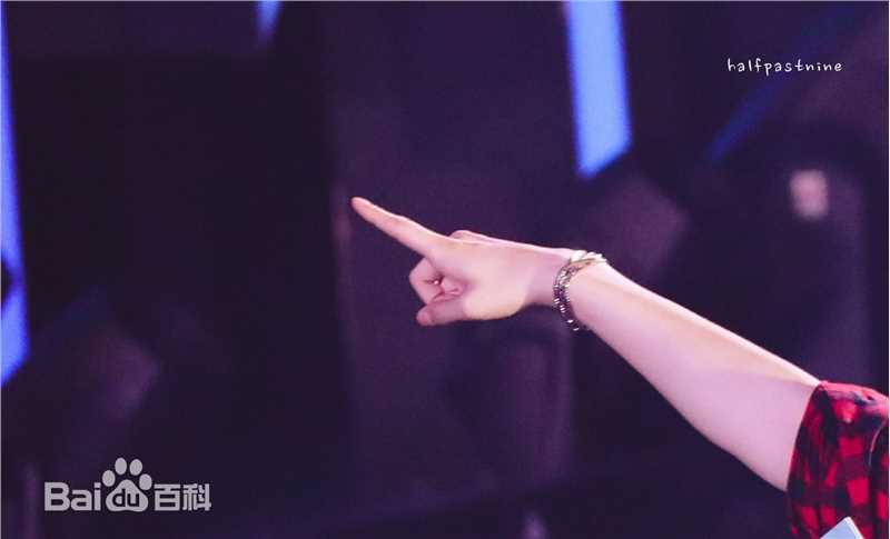 张艺兴(LAY，レイ)事业版图发布会生活照