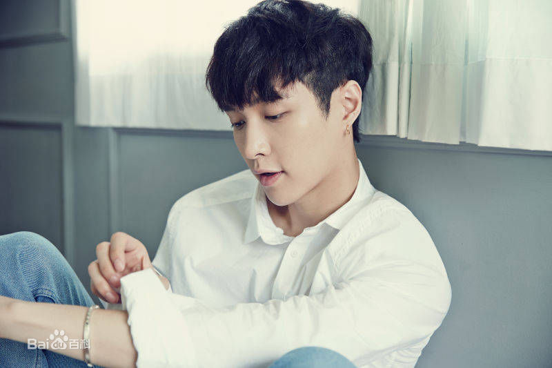 张艺兴(LAY，レイ)最全《24·而立》相册