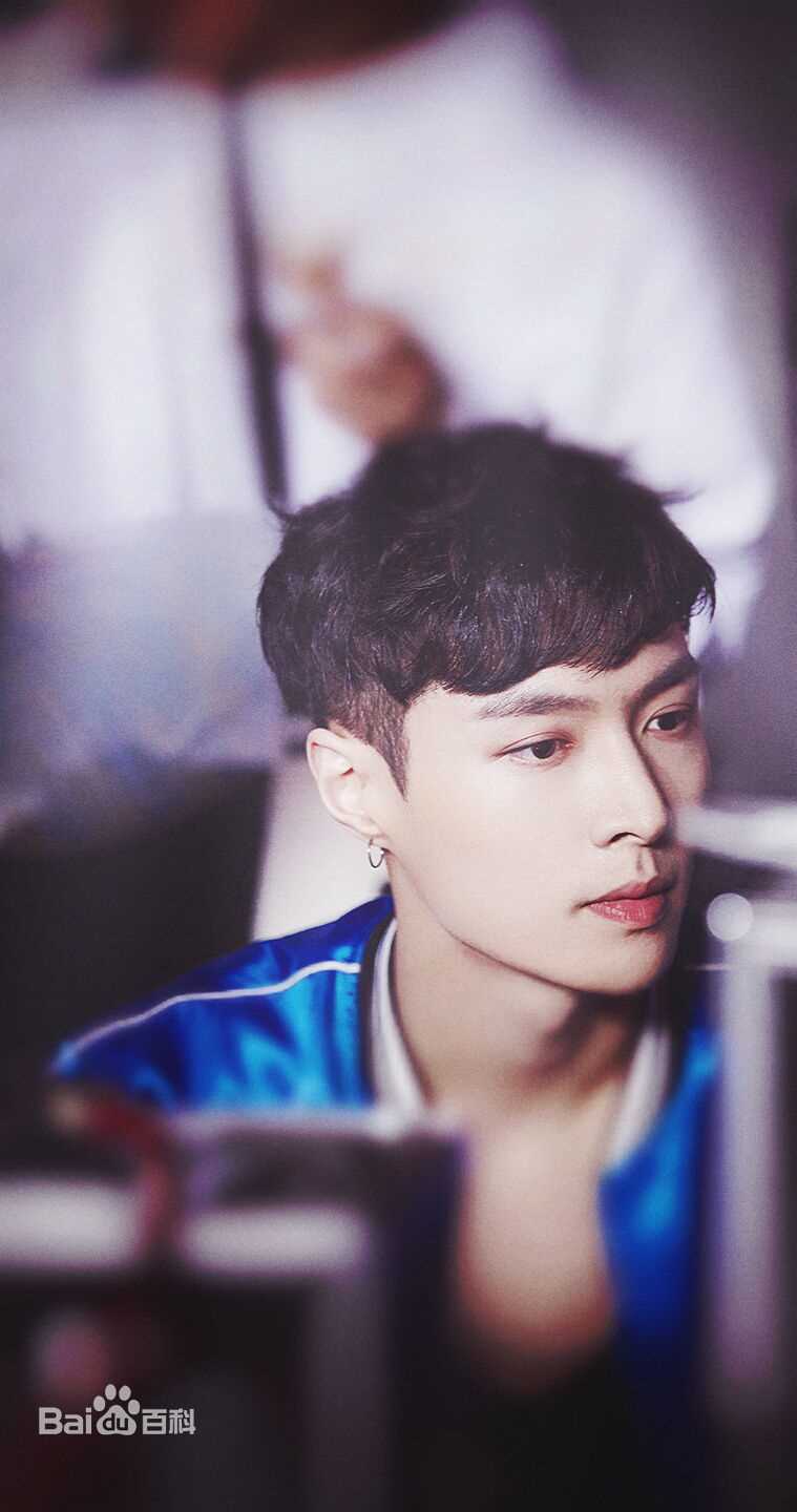 张艺兴(LAY，レイ)活动 极限挑战图片图集