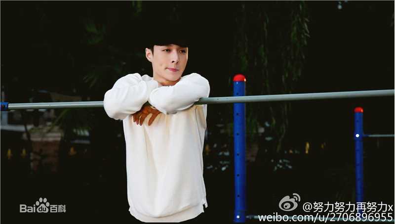 最新张艺兴(LAY，レイ)在作品《求婚大作战》严小赖中的壁纸