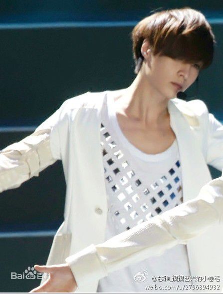 精选张艺兴(LAY，レイ)图片
