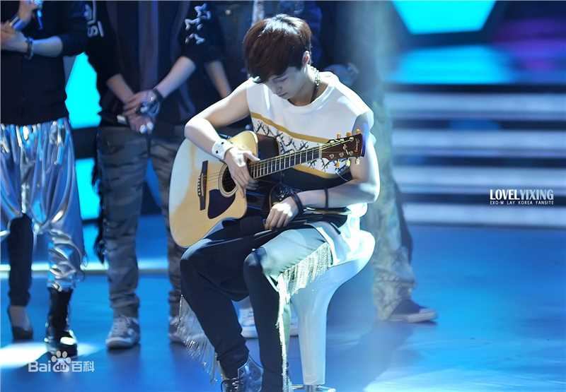 精选张艺兴(LAY，レイ)图片