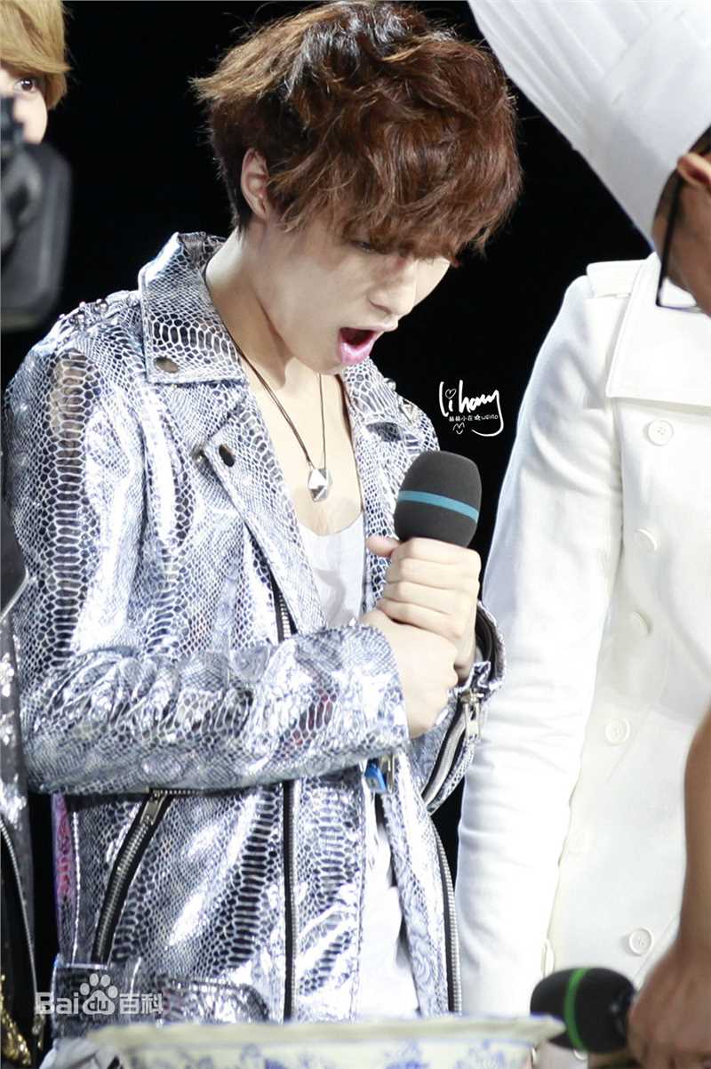 精选张艺兴(LAY，レイ)图片