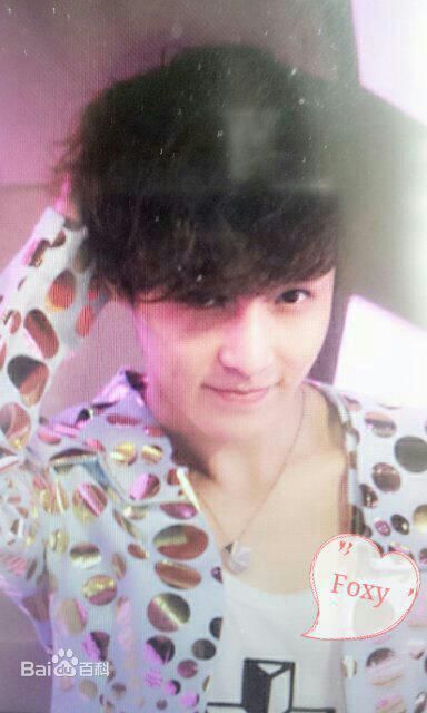 精选张艺兴(LAY，レイ)图片