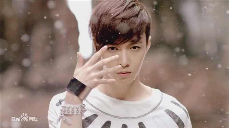 精选张艺兴(LAY，レイ)图片