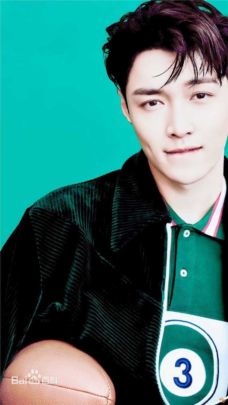 张艺兴(LAY，レイ)最优质coopolitan相册