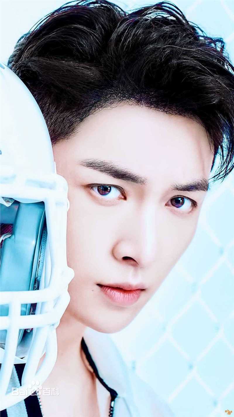 张艺兴(LAY，レイ)最优质coopolitan相册