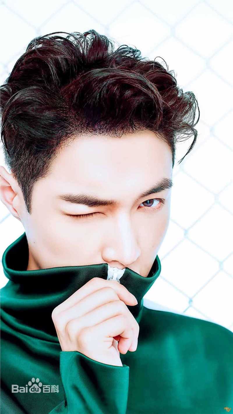 张艺兴(LAY，レイ)最优质coopolitan相册